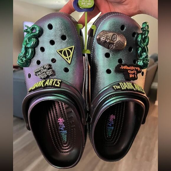 Crocs UNISEX Harry Potter Clog w/charms - Picture 1 of 9